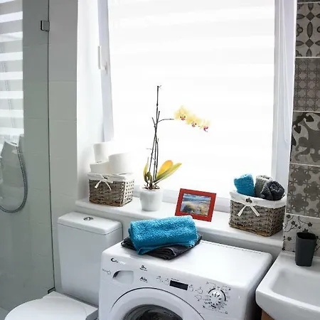 Pocztowka アパート ウストカ