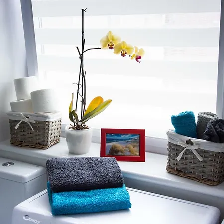 Pocztowka アパート ウストカ